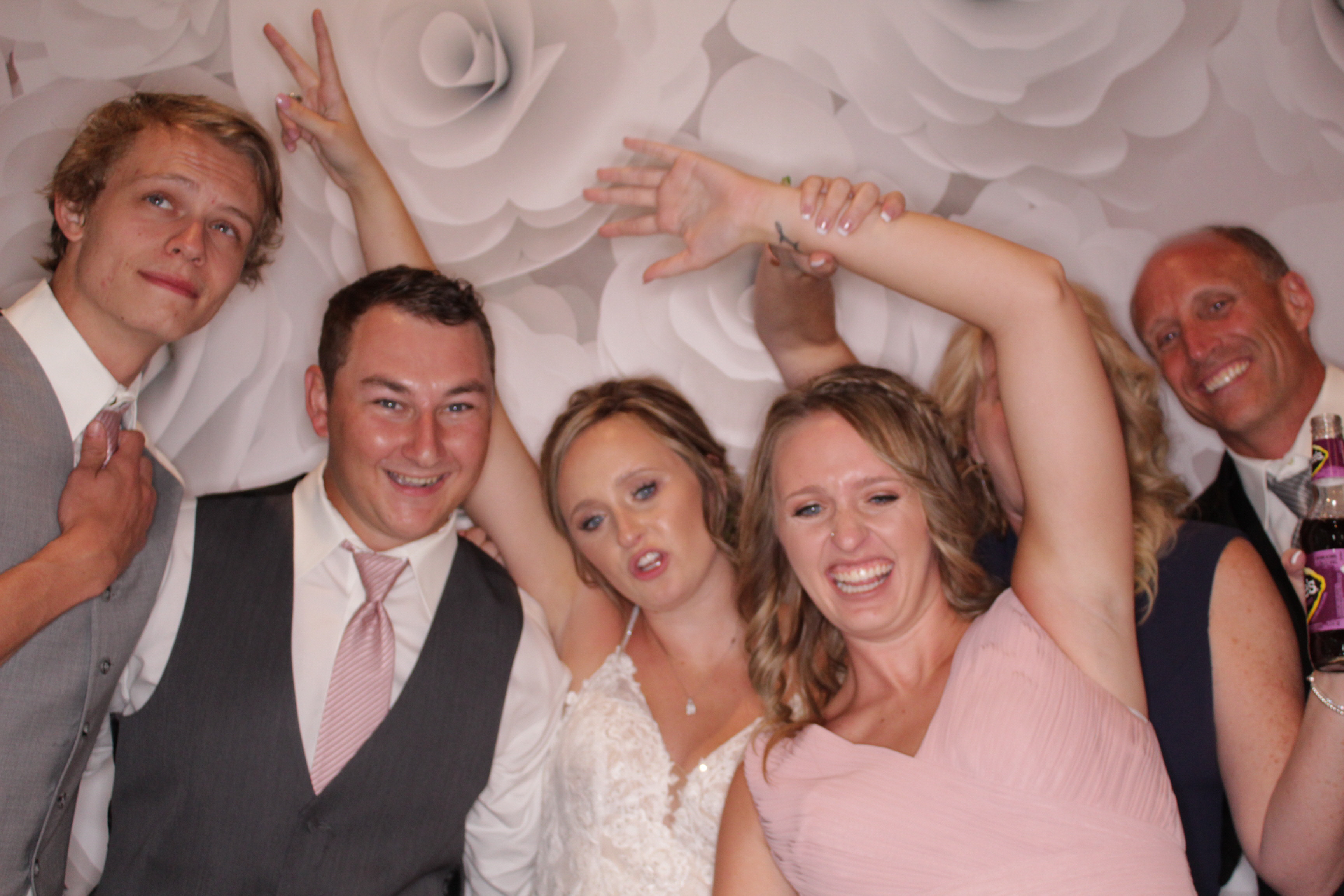 McKenzie & Ryan's Wedding | View more photos from the event at gallery.photoboothbillings.com/u/PhotoBoothBillings/McKenzie-Ryans-Wedding